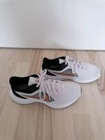 Nike Sneaker Gr. 39 *NEU * Sachsen - Bischofswerda Vorschau