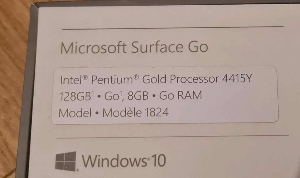 Microsoft Surface Go Model 1824, 128GB Speicher 8GB RAM, Tastatur in Versmold