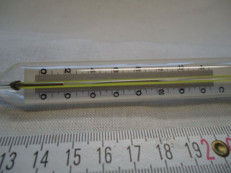 Labor Schaltthermometer 0-150 c° in Burgbrohl