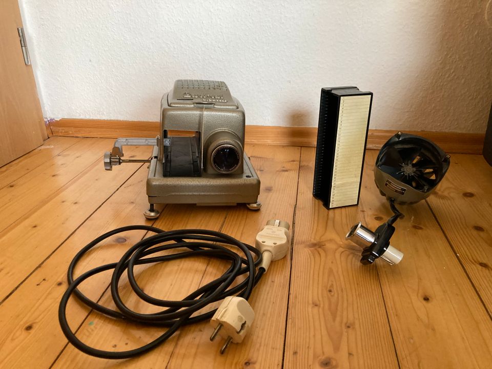 Braun Paximat Electric - Diaprojektor Vintage in Tauberbischofsheim