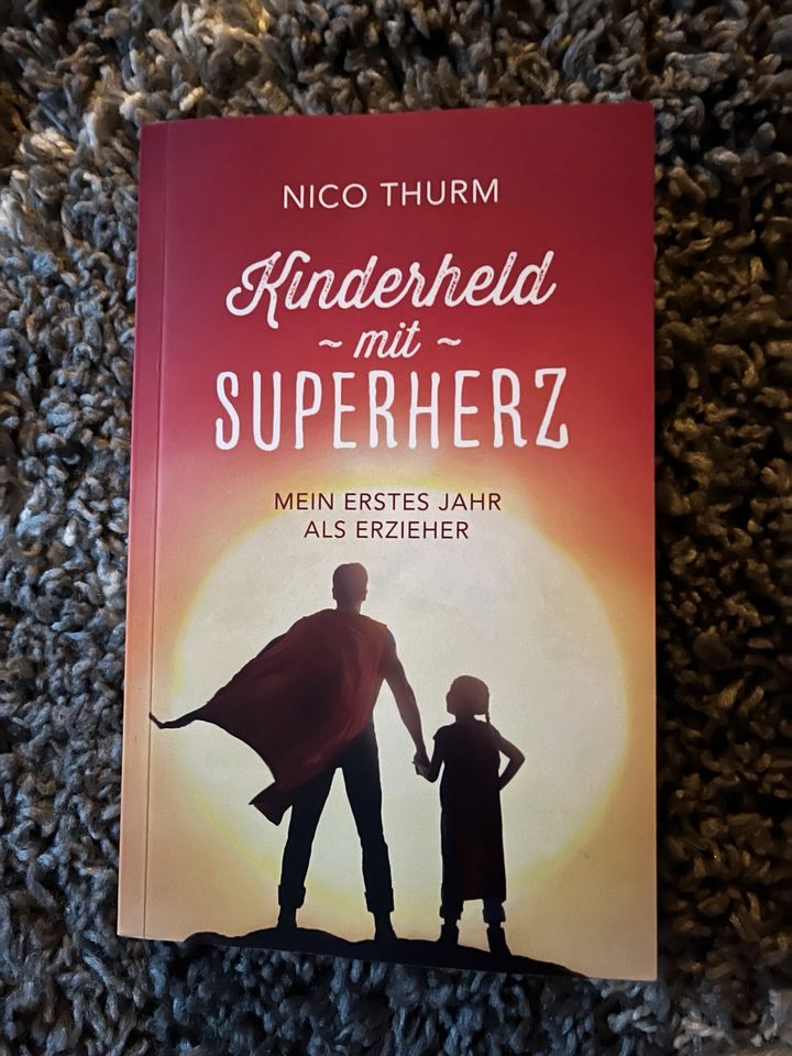 Buch Kinderheld mit Superherz in Kirchhain
