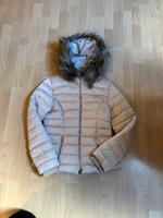 Neue H&M Winterjacke Gr.40 Altrosa Saarland - Losheim am See Vorschau