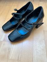 Schwarze Mary Janes mit Absatz / Größe 38 von Bershka Mitte - Gesundbrunnen Vorschau