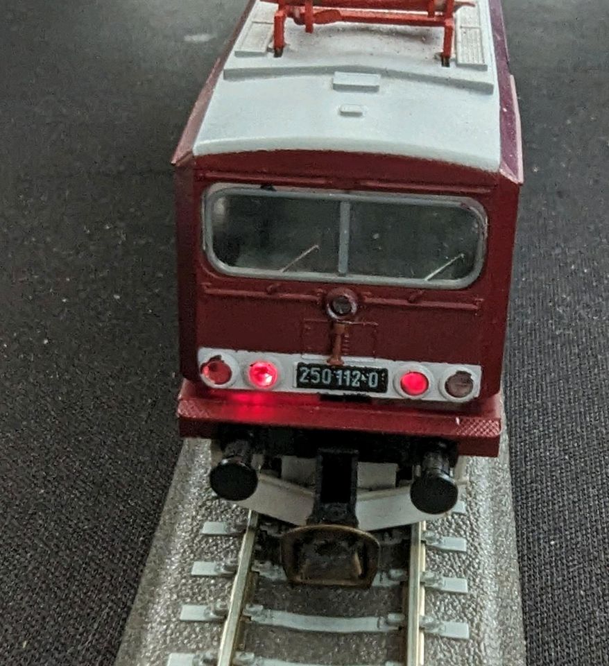 BTTB BR250 DR E-Lok Modellbahn analog mit OVP Anleitung in Ostfildern