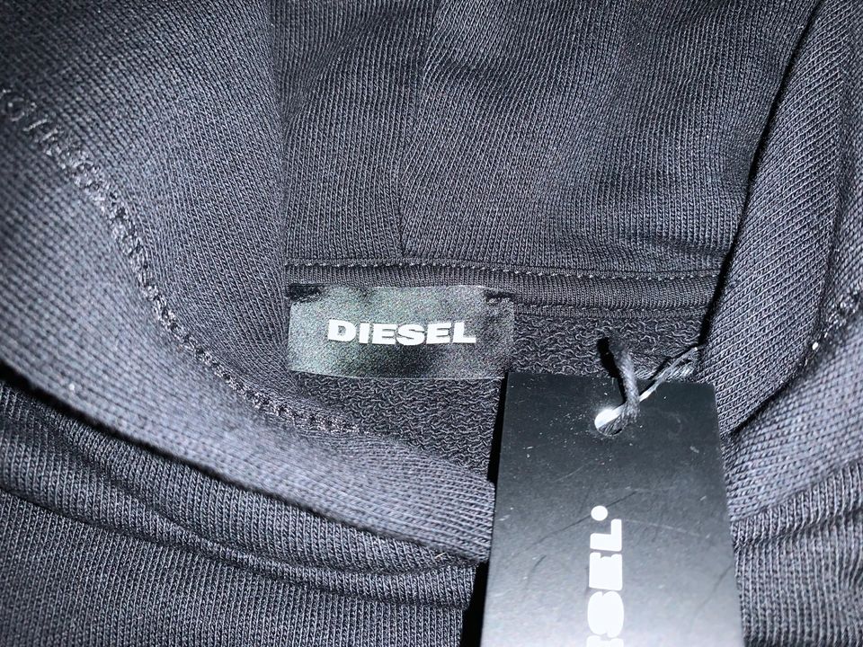 Neu mit Etikett Diesel Hoodie Pullover Kapuze 122 128 in Bingen