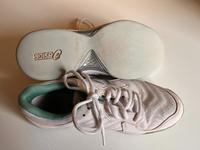 Tennisschuhe Halle Teppich Gr. 39 Frankfurt am Main - Frankfurter Berg Vorschau
