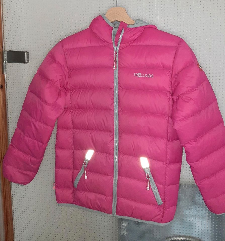 Trollkids Dovrefjell Daunenjacke pink 152 in Sinzig