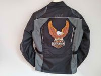 Neuwertige Motorradjacke mit großem Harley-Adler-Patch Bayern - Grafrath Vorschau