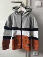 Sweatjacke Vingino Größe 8 / 128 grau/weiß/braun Hessen - Groß-Zimmern Vorschau