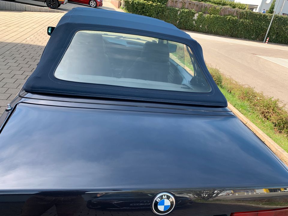 BMW 325 i Cabrio M-Technik 2 Paket, Hardtop, H-Kennzeichen in Villingen-Schwenningen