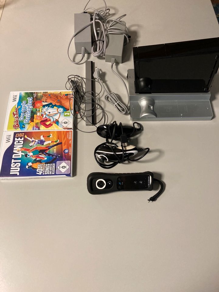 Nintendo Wii Konsole + 2 Spiele in Glauchau