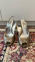 Stuart Weitzman High Heels Düsseldorf - Volmerswerth Vorschau