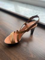 Frühjahr - sexy Luxus Sandale von Tods Niedersachsen - Wolfsburg Vorschau