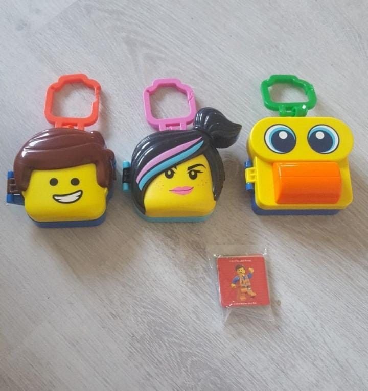 The Lego Movie Schlüsselanhänger mit Zubehör neu in Illingen