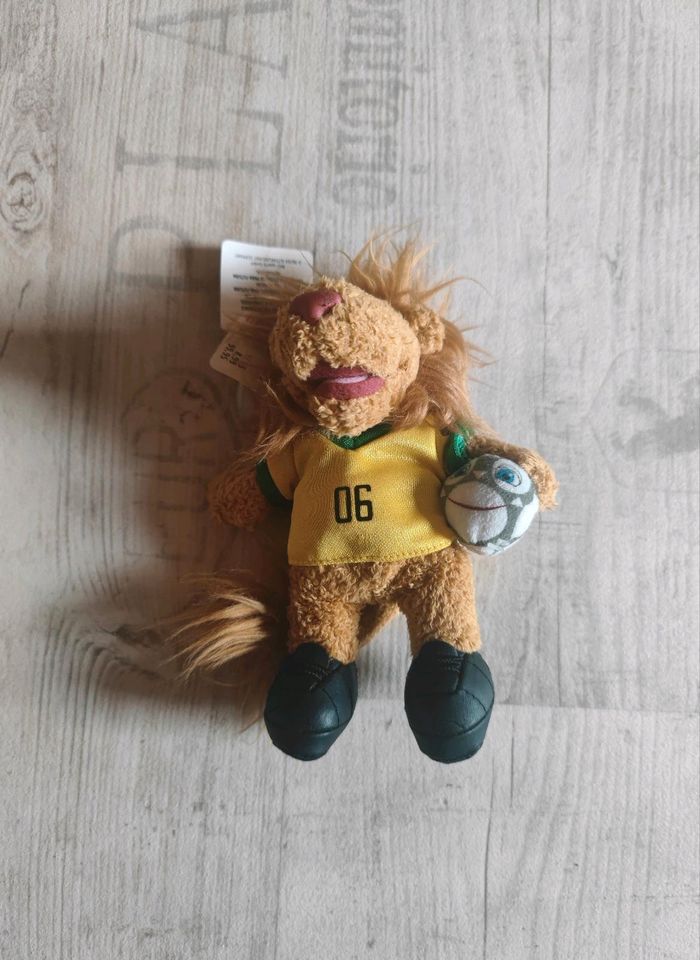 Goleo Plüsch Figur WM 2006 - NICI Fußball Stofftier 16 cm Löwe in Rödermark