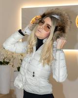 Moncler Armoise Daunenjacke creme Größe 0/34 mit XXL Pelz RATENKA Kr. München - Grünwald Vorschau