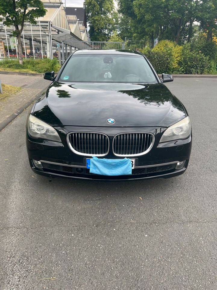 BMW 740d xDrive in Wuppertal