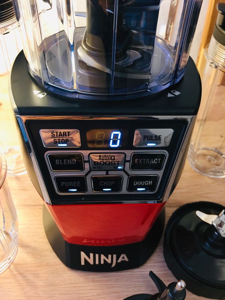 Nutri NINJA Küchenmaschine & Blender, 3 To-Go Tritan-Behälter Rot in Berlin  - Neukölln | eBay Kleinanzeigen ist jetzt Kleinanzeigen