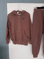 NIKE Jogginganzug Gr. XS Brandenburg - Storkow (Mark) Vorschau