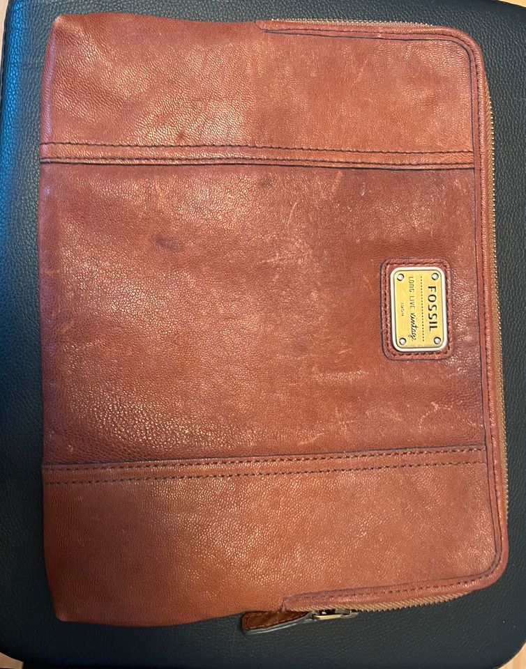 Fossil Tablet Tasche Leder in Bad Hersfeld