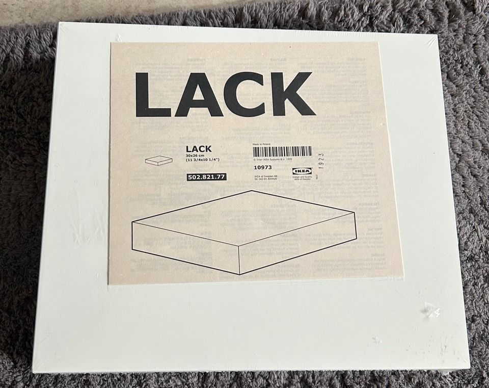 Ikea Lack-Regal in Crinitz