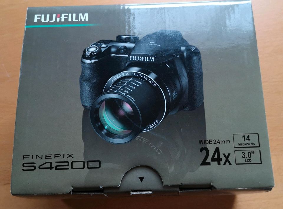 Fujifilm Finepix S 4200 in Niedersachsen - Cremlingen | eBay Kleinanzeigen  ist jetzt Kleinanzeigen