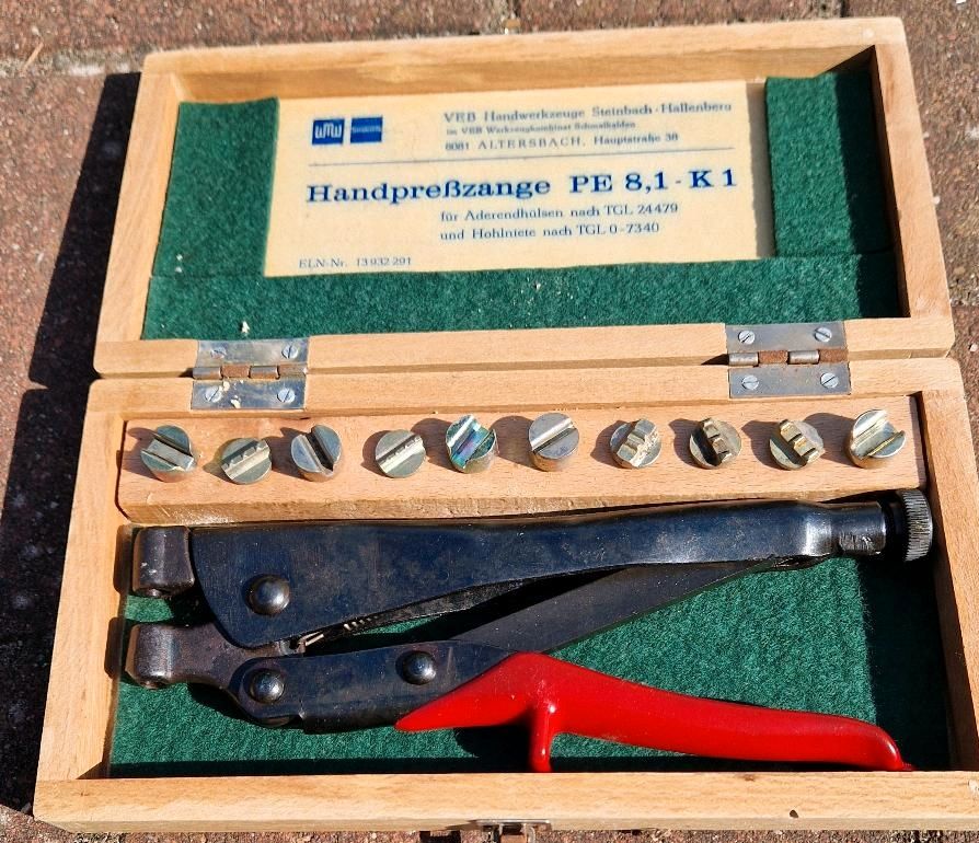 DDR Werkzeug Handpreßzange PE 8,1-K1 in Jersbek