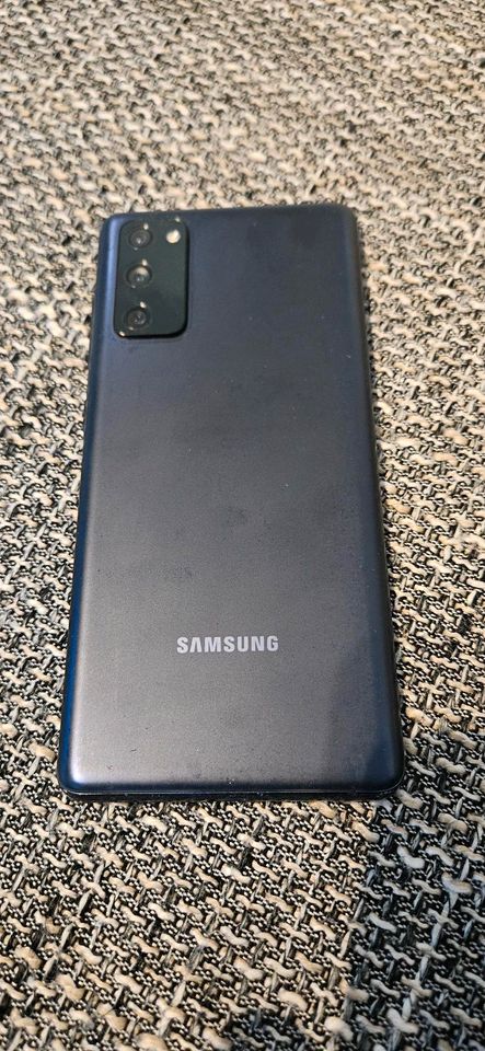 Samsung Galaxy S20FE in Aurich