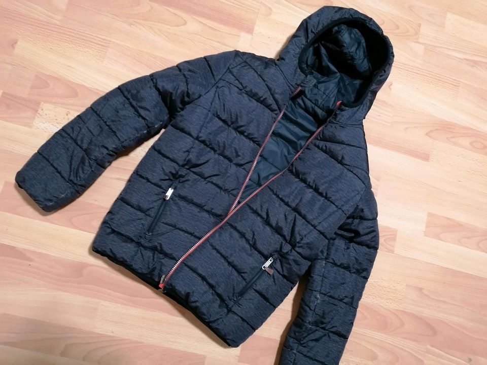 Winterjacke Wendejacke grau schwarz Gr. 152 in Leipzig