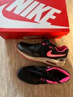 Nike Air Max Gr. 37,5 schwarz pink Hessen - Fulda Vorschau