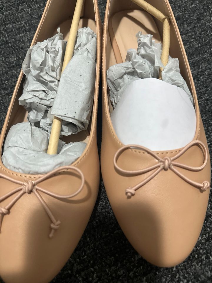 Ballerinas Flachschuhe in Dortmund