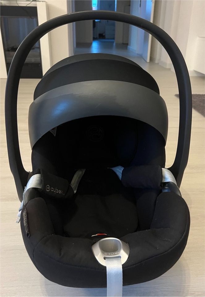 Cybex Babyschale in Sarstedt