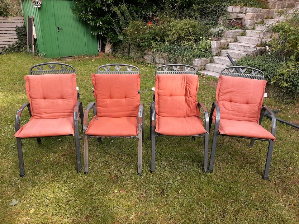 Gartenstühle / Stapelstühle aus Stahl / mit Auflagen in Berlin