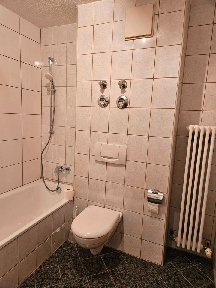 Helle 3 Zimmer Wohnung nähe Regensburg, Neutraubling zu verkaufen in Neutraubling