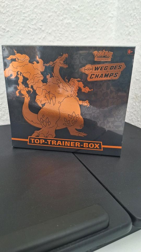 Pokemon Elite Trainer Box Weg des Champs deutsch in Chemnitz