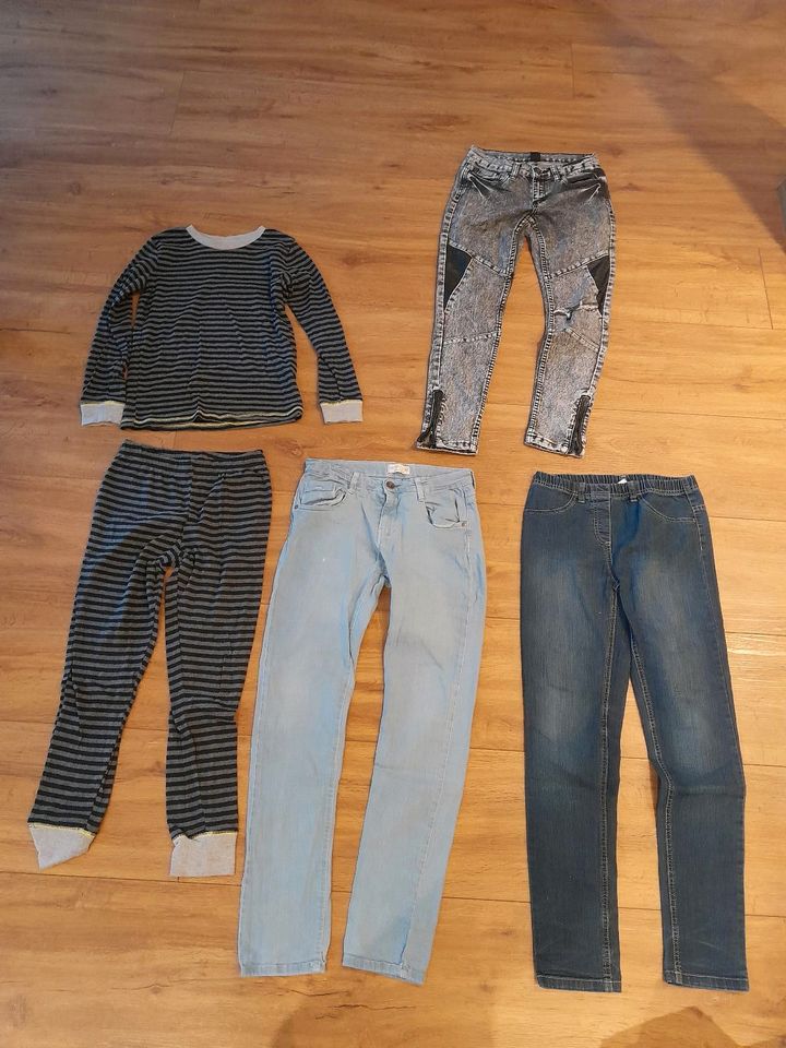 Jungen Kleider Paket Größe 152 in Bremen