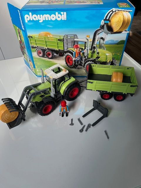 Playmobil 5121 Riesen-Traktor mit Anhänger, Heuballen etc. in Dorsheim