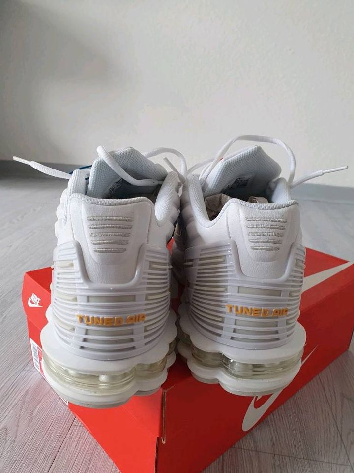 Nike Air Max Plus 3 TN White/Gold Neu in Eschwege