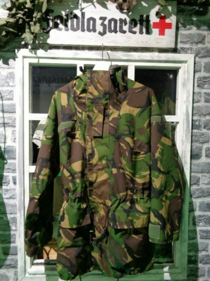 Orig.NL Armee Gtx - Bilamminat Regenjacke DPM Gr.M neuwertig in Herzogenrath