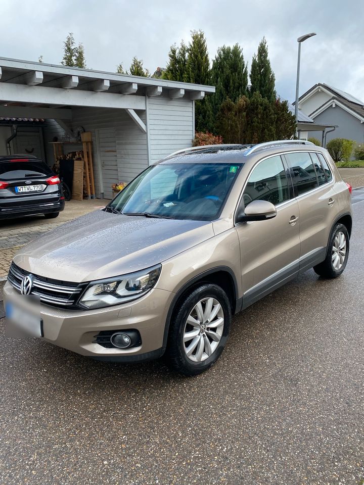 VW Tiguan 2.0 TDI 4motion Titanium Beige Metallic, AHK in Weilheim