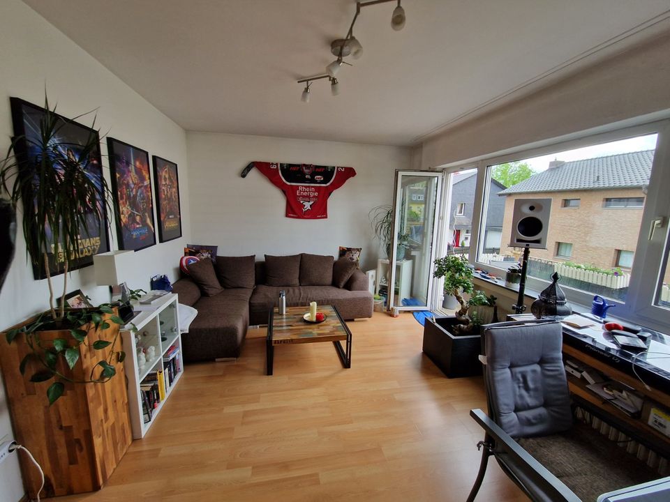 Helle 2-Zimmer-Wohnung mit Süd-Balkon, Ruhiglage in Sankt Augustin
