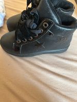 Hoher Sneaker in schwarz (Glitter 35) Nordrhein-Westfalen - Gladbeck Vorschau