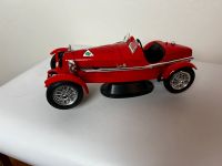 Modellauto Alfa Romeo 2300 Monza 1:18 rot Rheinland-Pfalz - Ransbach-Baumbach Vorschau