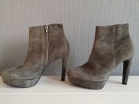 Kennel & Schmenger Stiefeletten High Heels Plateau 37 Wildeder Hannover - Bothfeld-Vahrenheide Vorschau