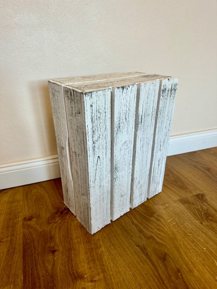 Holzkiste Kiste Aufbewahrung 29x37x15,5cm - Weiß-Geschmiert Deko in Bad Arolsen