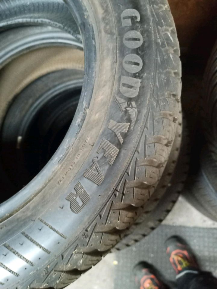 4 Allwetterreifen 195/60r15 Goodyear mit Montage in Horst (Holstein)