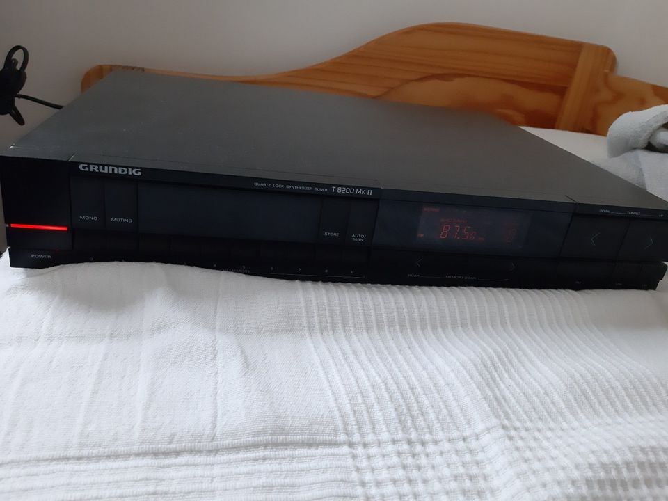 Grundig Tuner T8200 MK II in Nidda