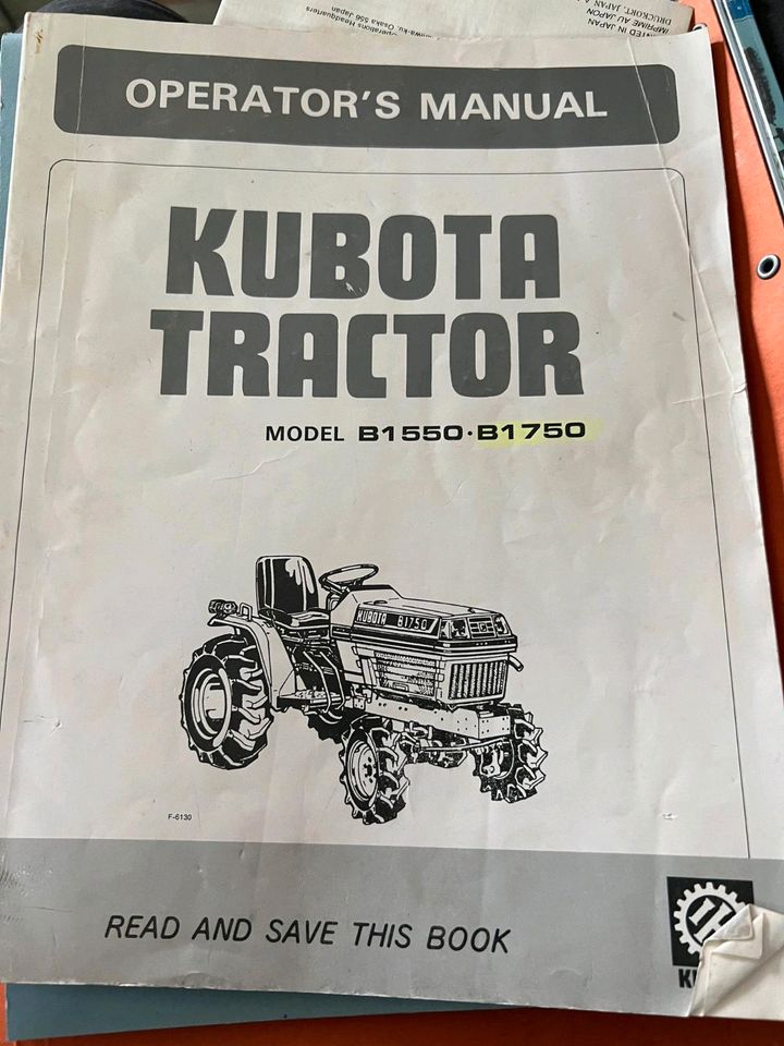 Kubota B1750 Allrad mit Frontlader und Mähwerk in Trier