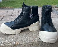Caprice Plateau Leder Sneaker 41 Nordrhein-Westfalen - Essen-Fulerum Vorschau