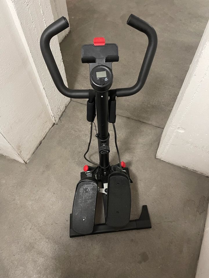 Heimtrainer / Stepper in Neu Ulm